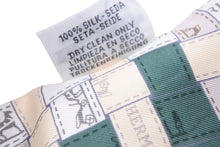 Load image into Gallery viewer, HERMES エルメス ストール ツイリー スカーフ グリーン ホワイト シルク フランス製 良品 中古 49385