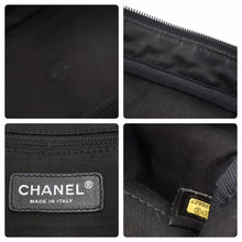 画像をギャラリービューアに読み込む, CHANEL シャネル パリスニューヨーク キルティング ボストンバッグ 10番台 ナイロン レザー ブラック シルバー金具 美品 中古 49417