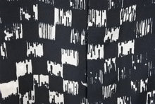 Load image into Gallery viewer, 極美品 SAINT LAURENT サンローラン 長袖シャツ ブロックチェック 501978 シルク ブラック サイズ40 中古 49597