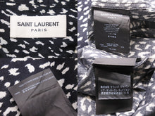 Load image into Gallery viewer, SaintLaurent サンローラン 長袖シャツ 星柄 UP53 2013 00735 イタリア製 コットン ネイビー ホワイト サイズ40 美品 中古 49602