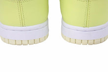 画像をギャラリービューアに読み込む, NIKE ナイキ スニーカー ダンクハイ ウィメンズ カシミア DD1869-108 ホワイト パステルカラー 25cm 美品 中古 49757