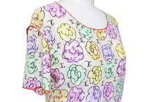 Load image into Gallery viewer, 極美品 CHANEL シャネル 半袖Ｔシャツ 花柄 ココマーク P11246V06748 ナイロン スパンデックス ホワイト マルチカラー 40 中古49774