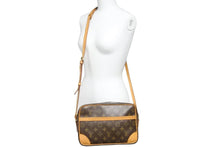 Load image into Gallery viewer, LouisVuitton ルイヴィトン トロカデロ27 ショルダーバッグ 斜めがけバッグ モノグラム M51274 ブラウン ゴールド 美品 中古 49891