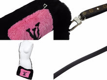 Load image into Gallery viewer, ルイヴィトン LOUIS VUITTON LV インザシティー ショルダーバッグ ビーバーファー ブラック ピンク M70897 美品 中古 49941