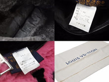Load image into Gallery viewer, ルイヴィトン LOUIS VUITTON LV インザシティー ショルダーバッグ ビーバーファー ブラック ピンク M70897 美品 中古 49941