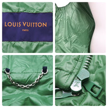 画像をギャラリービューアに読み込む, LOUIS VUITTON ルイヴィトン ステープルズエディション 22SS ダウンベスト 52 グリーン モノグラムフラワー 1A9FRG 美品 中古 49984