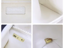画像をギャラリービューアに読み込む, CHANEL シャネル トートバッグ バレンタイン ココマーク 10番台 A31533 キャンバス ピンク マルチカラー シルバー 良品 中古 50018