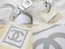 画像をギャラリービューアに読み込む, CHANEL シャネル スポーツライン ダウンコート P16395V09195 00A イタリア製 ポリアミド ホワイト 38 美品 中古 50075
