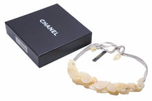 Load image into Gallery viewer, CHANEL シャネル ネックレス・チョーカー 薔薇 ココマーク プラスチック 02P刻印 イエロー ゴールド金具 レディース 美品 中古50168