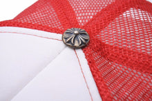 画像をギャラリービューアに読み込む, CHROMEHEARTS クロムハーツ スナップバックキャップ 帽子 004-056262 メッシュ レッド ホワイト シルバー onesize 良品 中古 50381