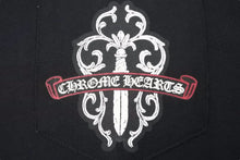 Load image into Gallery viewer, ChromeHearts クロムハーツ クッション ダガーモチーフ コットン ポリエステル ブラック ホワイト レッド グリーン 美品 中古 50386