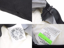 Load image into Gallery viewer, ChromeHearts クロムハーツ クッション ダガーモチーフ コットン ポリエステル ブラック ホワイト レッド グリーン 美品 中古 50386