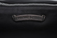 画像をギャラリービューアに読み込む, CHROME HEARTS クロムハーツ ポーチ シリンダーケース コスメケース 丸型 レザー ブラック シルバー金具 メンズ 美品 中古 50452
