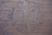 Load image into Gallery viewer, CHROME HEARTS クロムハーツ ウッドプレート トレイ ディスプレイ 木製 ロゴ ブラウン ユニセックス 美品 中古 50458