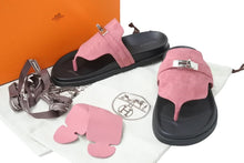 Load image into Gallery viewer, 新品未使用品 HERMES エルメス サンダル オープントゥ ラバーソール アンピール RG221075Z スエード ケリーバックル 中古 50618