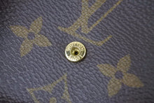 画像をギャラリービューアに読み込む, LOUIS VUITTON ルイ・ヴィトン 三つ折り財布 M80725 ポルトフォイユ ゾエ モノグラム キャンバス ブラウン 美品 中古 50632