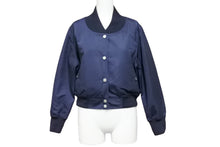 Load image into Gallery viewer, CHANEL シャネル アウター ココマーク ブルゾンジャケット P53732V40166 ネイビー シルバー 金具 サイズ38 美品 中古 50737