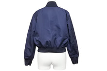 Load image into Gallery viewer, CHANEL シャネル アウター ココマーク ブルゾンジャケット P53732V40166 ネイビー シルバー 金具 サイズ38 美品 中古 50737
