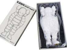 Load image into Gallery viewer, 新品未使用 MEDICOM TOY メディコムトイ 人形 フィギュア KAWS カウズ What Party open edition ホワイト WHITE 50814