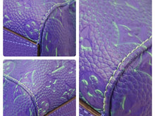 画像をギャラリービューアに読み込む, 未使用 LOUIS VUITTON ルイヴィトン モノグラム イリュージョン ボストンバック タグ M59688 22SS 中古 50828