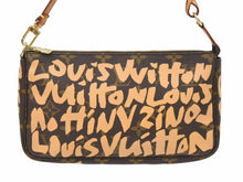 Load image into Gallery viewer, LouisVuitton ルイヴィトン ポシェット アクセソワール アクセサリーポーチ M92193 モノグラムグラフィティ 美品 中古 50869