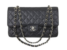 画像をギャラリービューアに読み込む, 極美品 CHANEL マトラッセWフラップチェーンショルダー 6番台 25cm ショルダーバッグ ブラック×シルバー金具 中古 50931