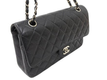 画像をギャラリービューアに読み込む, 極美品 CHANEL マトラッセWフラップチェーンショルダー 6番台 25cm ショルダーバッグ ブラック×シルバー金具 中古 50931