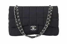 Load image into Gallery viewer, CHANEL シャネル マトラッセ チョコバー ショルダーバッグ 7番台 ココマーク ナイロン ブラック シルバー金具 美品 中古 51078