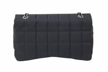 Load image into Gallery viewer, CHANEL シャネル マトラッセ チョコバー ショルダーバッグ 7番台 ココマーク ナイロン ブラック シルバー金具 美品 中古 51078