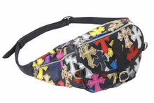 Load image into Gallery viewer, 極美品 クロムハーツ Chrome Hearts #1 SNAT PACK MULTI スナットパック マルチクロスパッチレザーバッグ 中古 51081