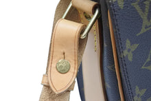 Load image into Gallery viewer, LOUIS VUITTON ルイ・ヴィトン ショルダーバッグ カルトシエールPM M51254 PVC レザー ゴールド金具 美品 中古 51110