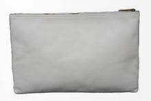 画像をギャラリービューアに読み込む, GUCCI グッチ クラッチバッグ ブランドヴィンテージロゴ H023872322 レザー ホワイト レッド グリーン ゴールド 美品 中古 51183