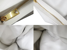 Load image into Gallery viewer, BOTTEGAVENETA ボッテガヴェネタ ハンドバッグ ポーチ B09368735C ホワイト レザー 美品 中古 51200