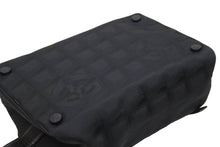 Load image into Gallery viewer, CHANEL シャネル ポーチ ニュートラベルライン バニティ ココマーク 6番台 2000年 ブラック 美品 中古 51274