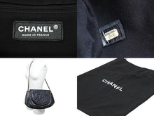 画像をギャラリービューアに読み込む, CHANEL シャネル ショルダーバッグ ハーフムーンチェーンショルダーバッグ シルバー金具 美品 中古 51287