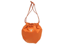 Load image into Gallery viewer, 極美品 PRADA プラダ ミニバッグ ポーチ オレンジ ナイロン レザー ゴールド金具 イタリア製 中古 51288