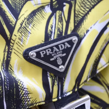 Load image into Gallery viewer, PRADA プラダ リュック デイパック バナナ柄 イエロー ナイロン レザー 1BZ811 シルバー金具 美品 中古 51324