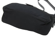 画像をギャラリービューアに読み込む, FENDI フェンディ ハンドバッグ ナイロン ズッカロゴ マンマバケット シルバー金具 26685 良品 中古 51329