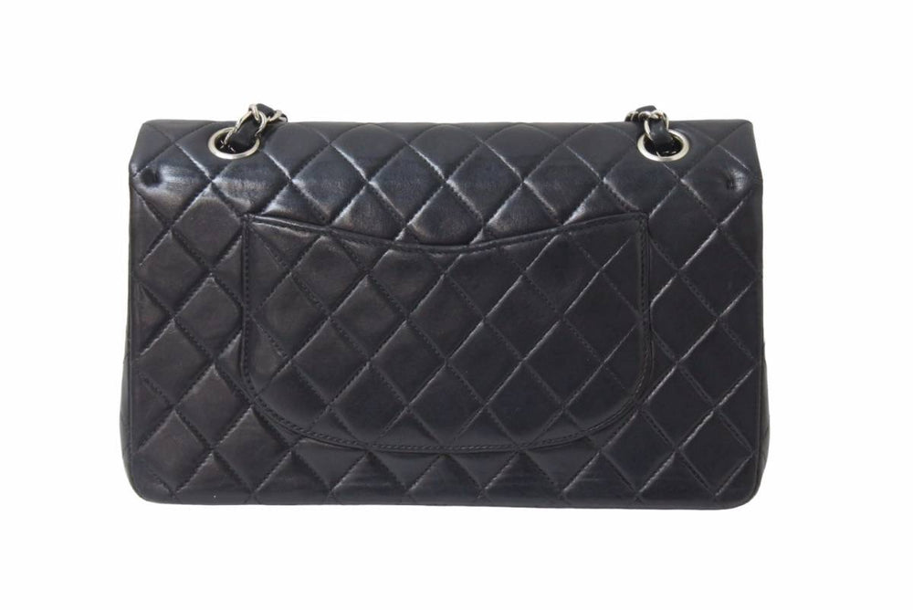CHANEL マトラッセWフラップチェーンショルダー 7番台 25 ショルダーバッグ ブラック×シルバー金具 レザー 美品 中古 51367