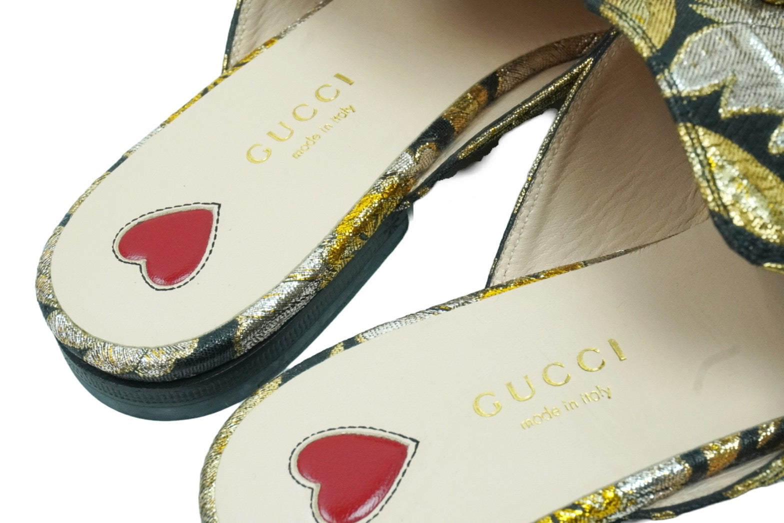 美品♥GUCCI ゴールドサンダル - ハイヒール/パンプス