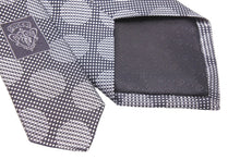 画像をギャラリービューアに読み込む, GUCCI グッチ ネクタイ 紳士 シルク グレー ブラック GG柄 水玉 総柄 服飾小物 トムフォード期 美品 中古 51821