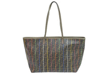 画像をギャラリービューアに読み込む, FENDI フェンディ トートバッグ ハンドバッグ ズッカ柄 ロゴ CA2406414 ブラウン ゴールド金具 美品 中古 51881