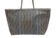画像をギャラリービューアに読み込む, FENDI フェンディ トートバッグ ハンドバッグ ズッカ柄 ロゴ CA2406414 ブラウン ゴールド金具 美品 中古 51881