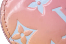 画像をギャラリービューアに読み込む, バレンタイン限定 LOUIS VUITTON ルイヴィトン コインケース ヴェルニ ポルトモネクール M64167 ゴールド金具 美品 中古 51928