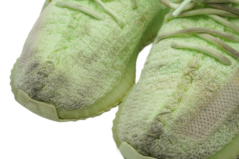 YEEZY BOOST 350 V2 GLOW IN THE DARK Yeezy Boost Glow Sneakers Kids Light Green 7 1/2K Good Used 51951
