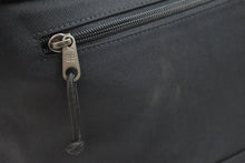 画像をギャラリービューアに読み込む, BALENCIAGA バレンシアガ ナイロンショルダーバッグ 斜めがけ 620258 1000 V 527505 ブラック レッド ホワイト 美品 中古 51973