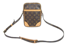 Load image into Gallery viewer, LOUIS VUITTON ルイヴィトン ダヌーブ ショルダーバッグ M45266 PVCコーティングキャンバス ブラウン ゴールド 美品 中古 51992