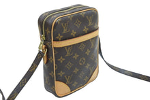 Load image into Gallery viewer, LOUIS VUITTON ルイヴィトン ダヌーブ ショルダーバッグ M45266 PVCコーティングキャンバス ブラウン ゴールド 美品 中古 51992