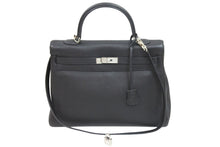 Load image into Gallery viewer, エルメス ケリー 35 2WAY ハンドバッグ 内縫 トゴ 黒 ブラック ブルーロワイヤル シルバー金具 □P刻印 美品 中古