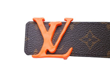 Load image into Gallery viewer, 極美品 LOUIS VUITTON ルイヴィトン ベルト MP216 LVシェイプ モノグラム オレンジバックル ブラウン 90/36 中古 52085